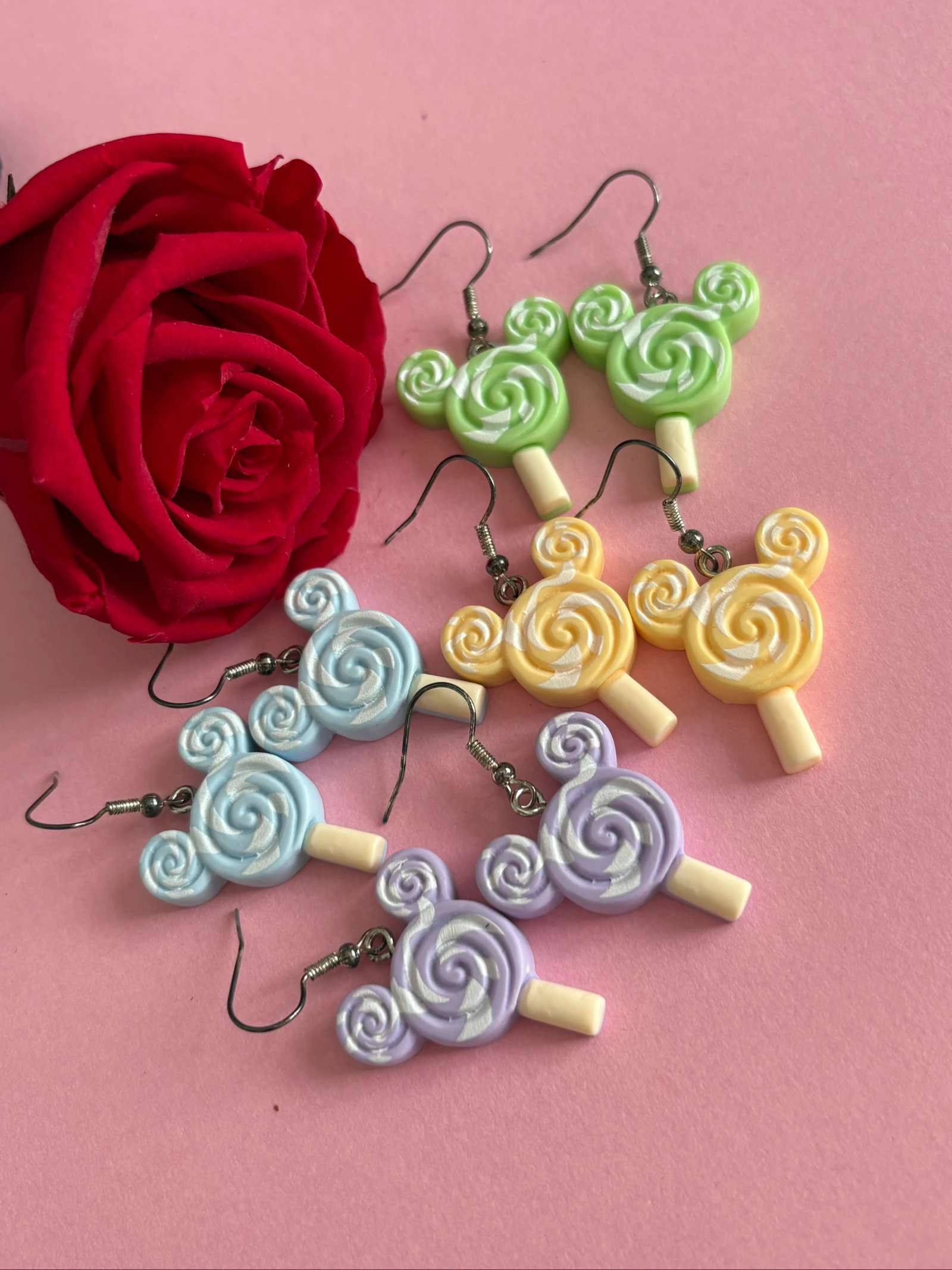 Lot de boucles d'oreilles sucettes Mickey Disney pastel